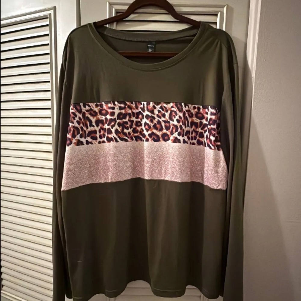 Green Color block Top